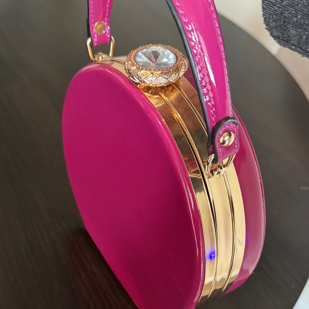Elegant Pink Round Handbag🩷🩷🩷 - Picture 6 of 7